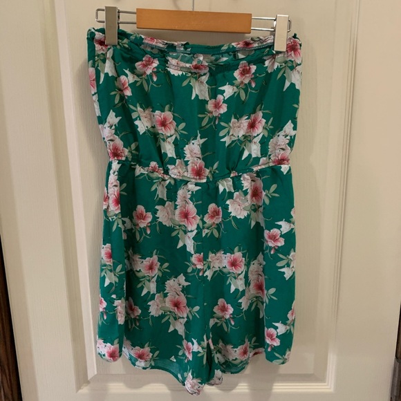 🔥SOLD🔥 kismet romper - Picture 3 of 6